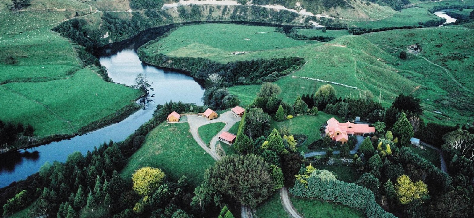 Aerial view of Ariari Lodge and Lake Rotorangi
